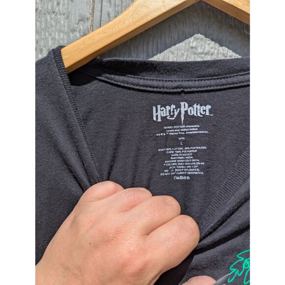 Harry Potter Slytherin T-shirt with cape women's size L nerdy comic con - Picture 2 of 6